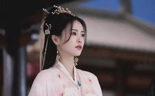 扒爷最新爆料娱乐圈白鹿,扒爷揭秘娱乐圈新晋小花背后的故事